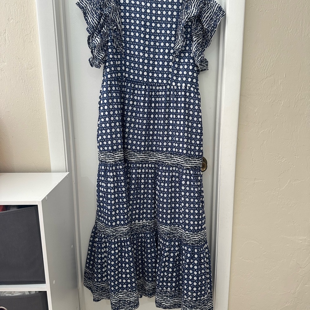 New with Tags Crown & Ivy Blue and White Patterned Maxi Dress - Picture 3 of 5